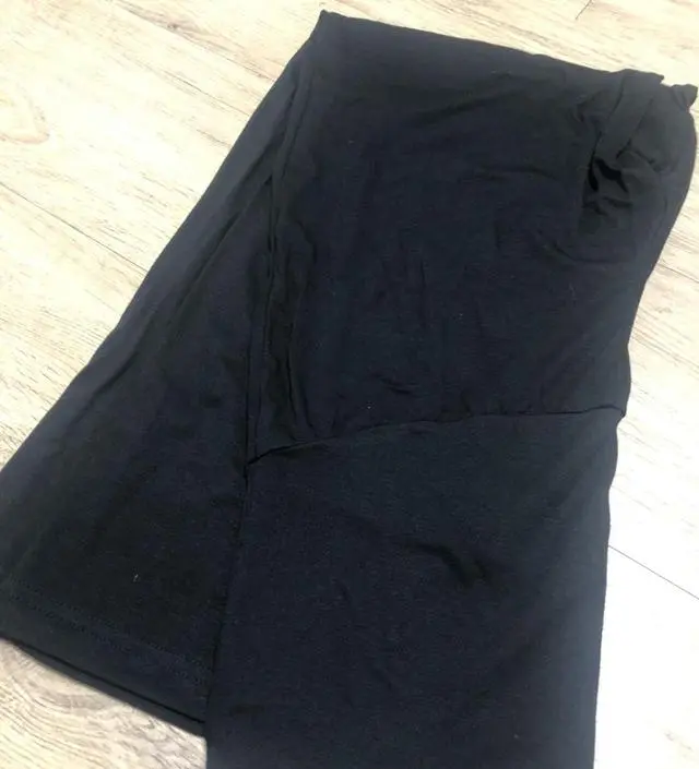 기존에 입던 츄리닝 바지가 이제 불편해서 구매했어요. 아직 주수가 18주라 그런지 살짝