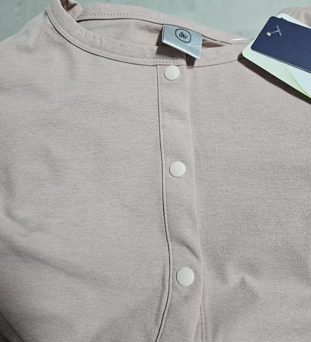 네이비랑 두벌 샀는데 핑크는 색이 넘 이쁘네요, 재질도 좋아요!