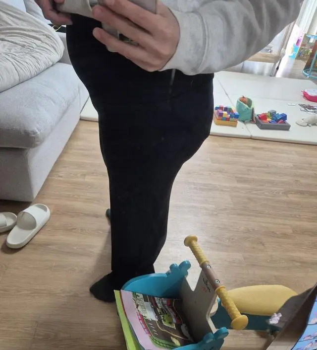 전에 요가복으로 삿엇는데 넘편해서 둘째때도 사봐용~