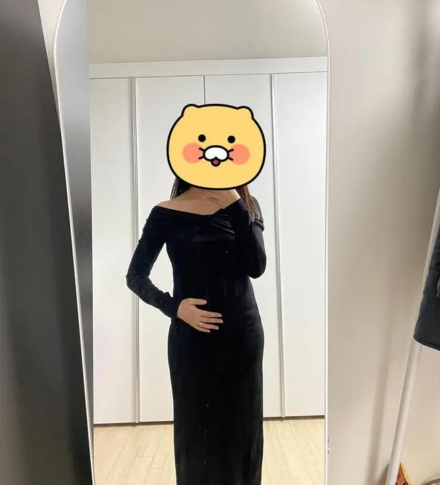 진짜... 정말 예뻐요. 오프숄더로도 가능해서 디자인도 마음에 드는대로 하면 되네요! 