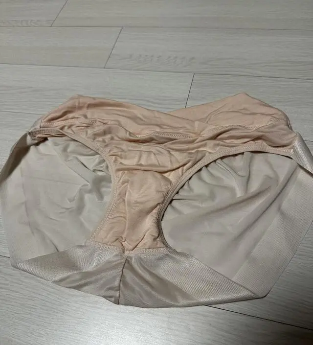 진작살걸그랫어요 배도 안쪼이고 너무 편하고 좋아요 