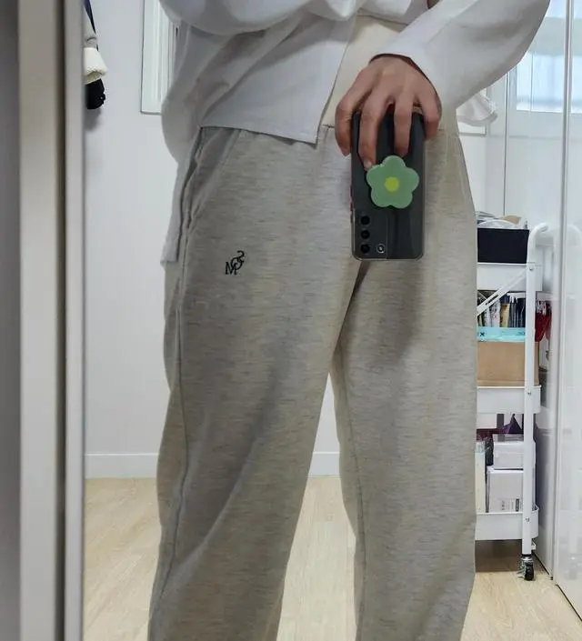 옷이 오자마자 입어보느라 맞춰입지는 못했지만...
