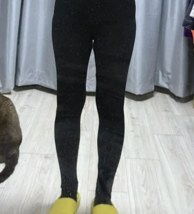 20주입니다 이제 슬슬 운동을 시작하려고 주문햇어요 배가 너무편하고 만삭까지 입으러