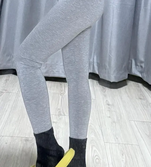 20주입니다 이제 슬슬 운동을 시작하려고 주문햇어요 배가 너무편하고 만삭까지 입으러