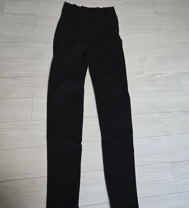 제품이 좋아서 재구매했어요 신축성 있어서 배도 편하고 다리도 편해서 좋아요 잘구매했