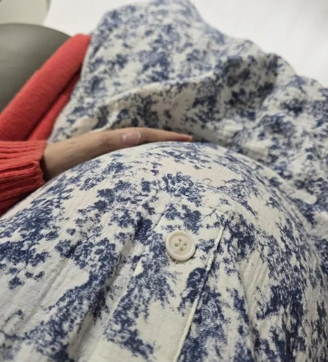 왜 고민했나싶어요! 재질이좋아서 부드럽고 사이즈도 만삭까지 가능할만큼 낙낙합니다.