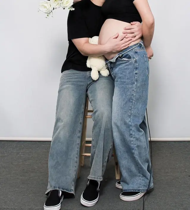 이 바지 너무 예쁘고 편해요! 만삭사진 촬양했는데, 
