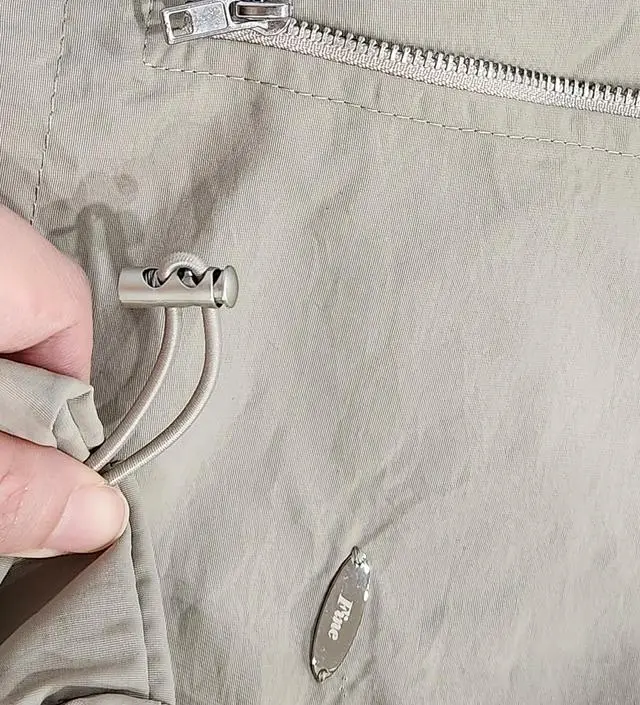 날이 따뜻해져서 받고 다음날 바로 입었어요. 167.4에 23주차 임산부에요. 길이감은 종