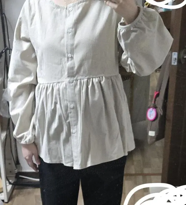 바지는 입고 싶은데 임신후기라서 맞는 바지 찾기가 어렵더라구요
