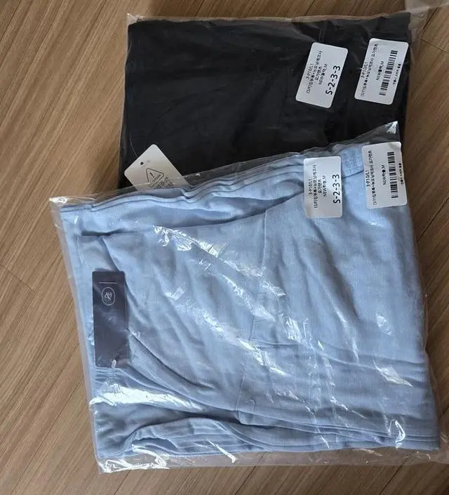 25주 넘어가면서 일반 고무줄 바지들도 쪼여서 불편라더라구요. 배부분 편안한 홈웨어 