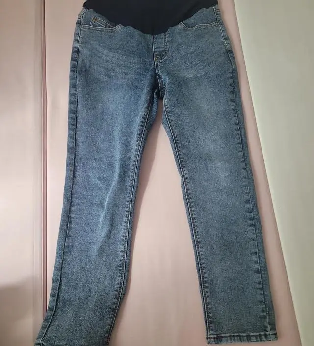 153 cm, 54kg, 9주차에요. 편하긴 한데 안쪽이 좀 따가운데가 있어요. m사이즈할까 하다