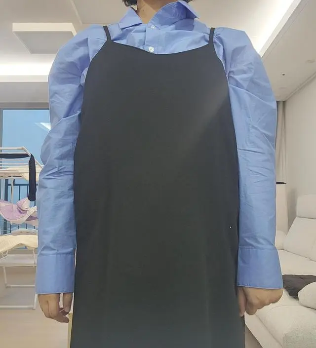 가격대비 질도 좋고, 배가 많이 나왔는데 아직 꽉끼지 않아요. 직장다니면서 입을 수 있