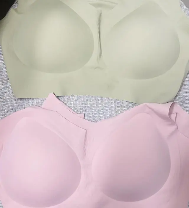 배가 불러오면서 가슴둘레가 점점 커지니까 수유브라 같은거는 쨍기고 다른 심리스 브라