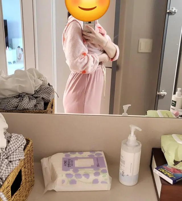 어제 도착해서 입어봤어요. 옷이 편하고 자극이없어서 자주입을것같아요. 다음에 또 구