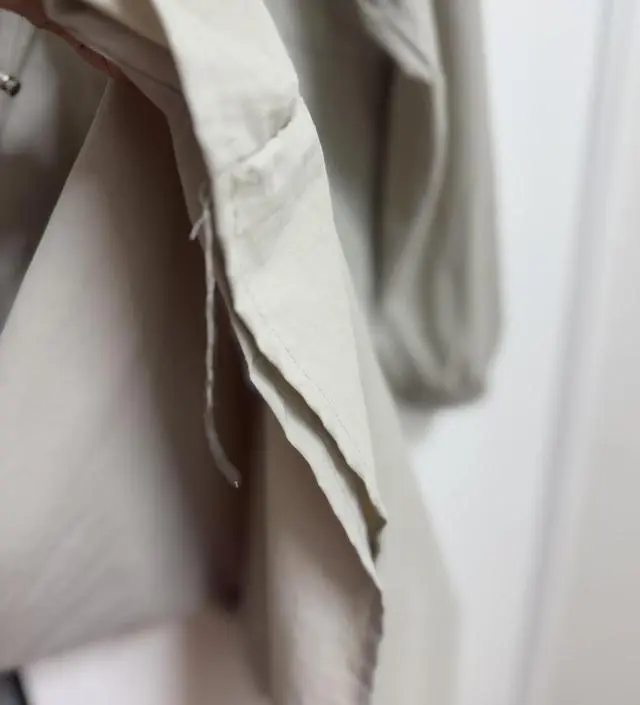 배송이 좀 많이 늦었지만 편하게 입기에 딱이네요-! 
