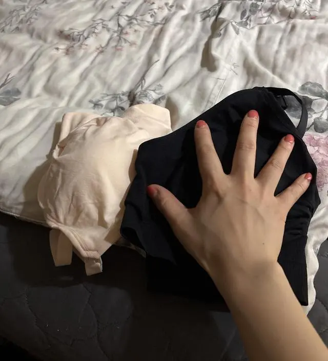 컵이 완전 커서 엠해도 될 뻔했지만 수유할 때 생각하면 잘 산 거 같아요. 출산과 단유