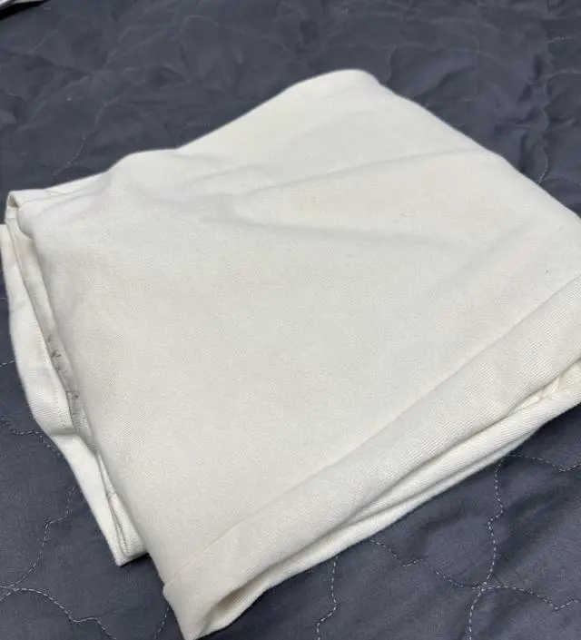 크림색이라 무난하니 잘 어울려요 ㅎㅎ 