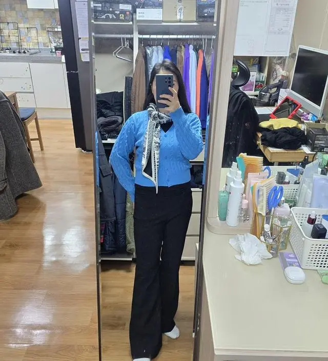 멋부릴라고 산건데 의도에 맞게 멋스럽습니다.
