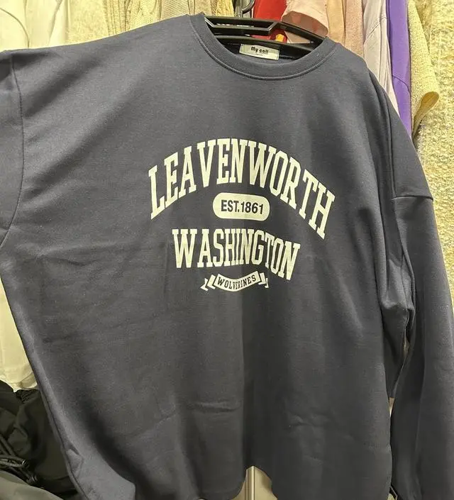 사이즈 넉넉해서 임신후기까지 입을 수 있을 것 같아요.