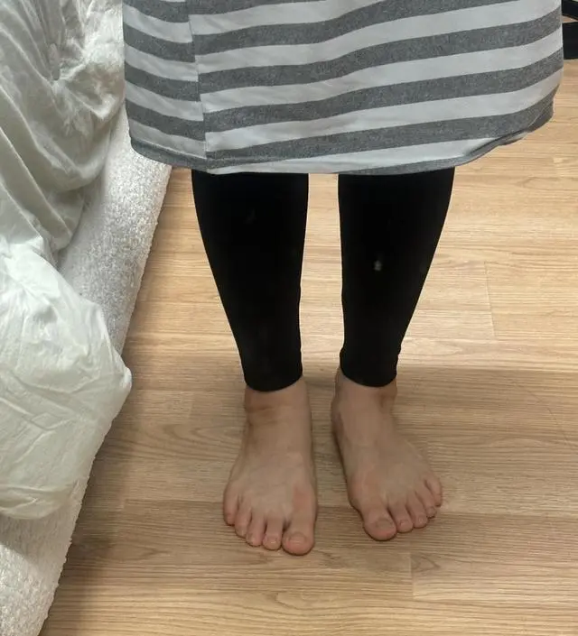 길이 딱 잘 맞고요 ㄹ사이즈도 좋아요 지금은 초기라  에스 입고 좀더 지니먄 엠 입으면