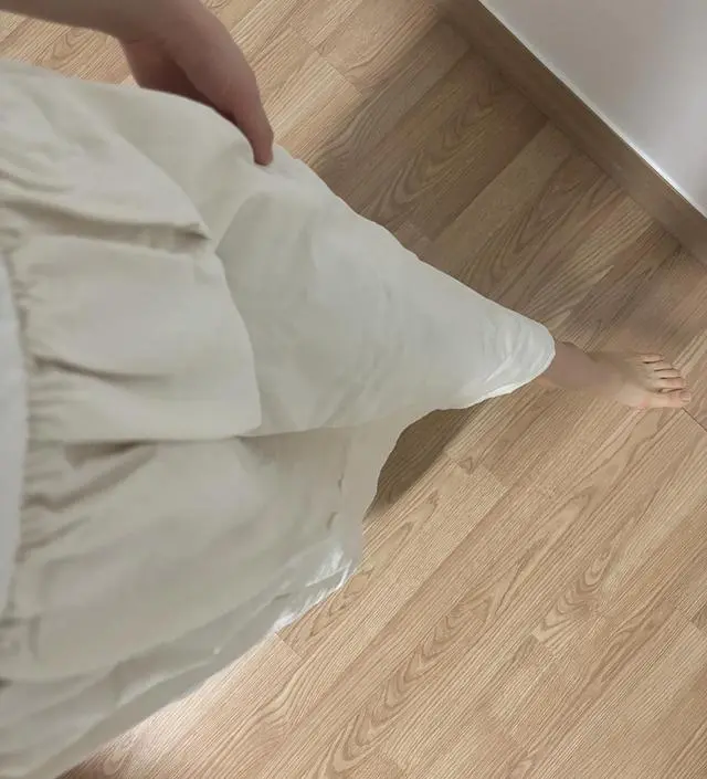 사이즈 딱 적당하고 이뻐요 주름만 잘 펴서 입으먄 될거 같아오