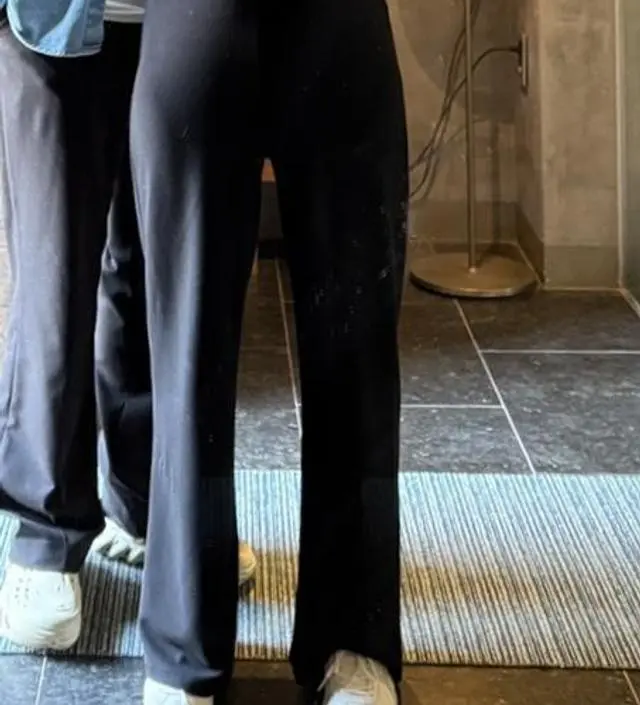 정말정말정말 편합니다! 바지가 발끝까지와요! 작아지면 L사이즈도 사고싶을 정도로 데