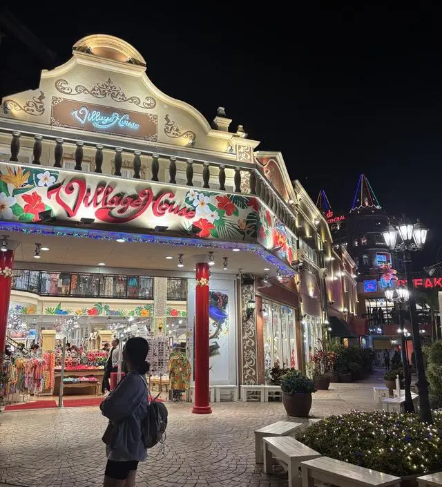 여행할때 편하게 입구 돌아다녔어요
