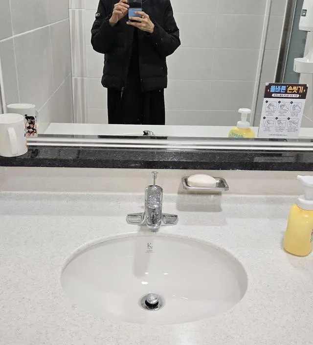 편안하고 사람들이 이쁘다 해요 ㅋ 위에 외투걸치몀 임산부인줄 모른답니다^^ 편해서 좋