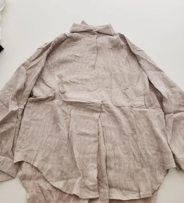 구김이 적다는데 새옷이라 그런지 구김이 많네요~^^;;