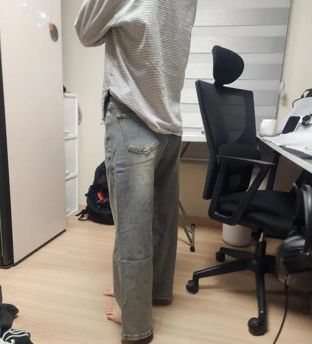 봄,여름에 가볍게 입기 좋을 거 같아요!
