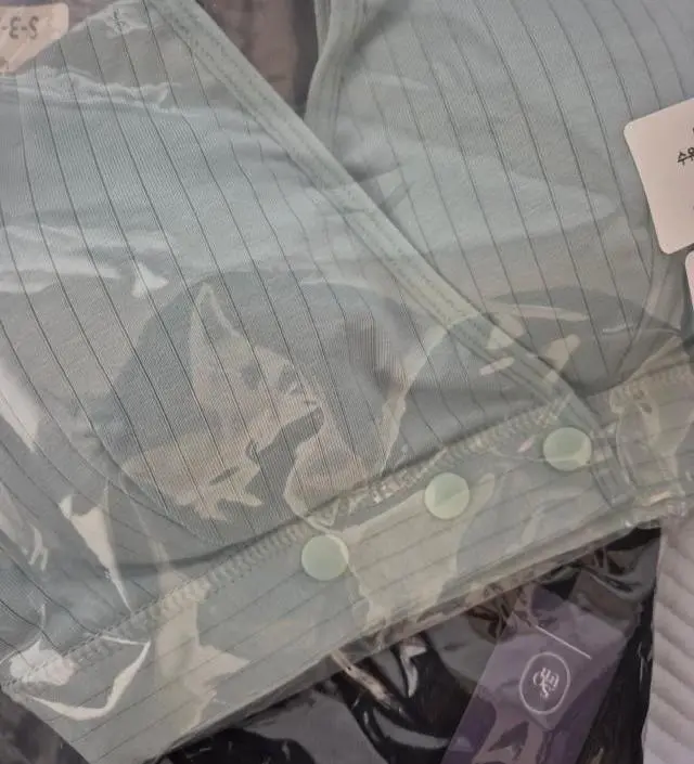 네이버페이에서 작성된 후기입니다.
