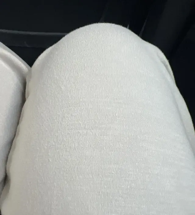 한번 빨았는데 잔잔한 보풀이 전체적으로 다 일어났어요^^;
