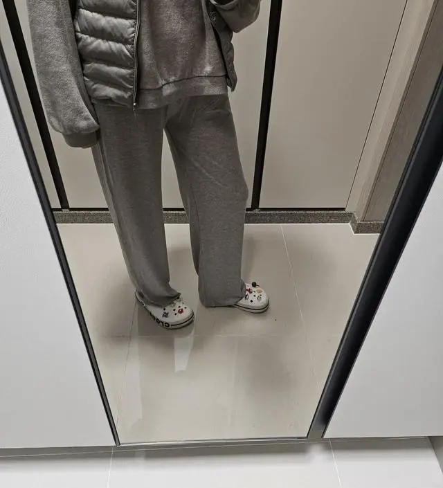 사이즈때문에  고민했는데 둘다 일반으로할걸그랬어요
