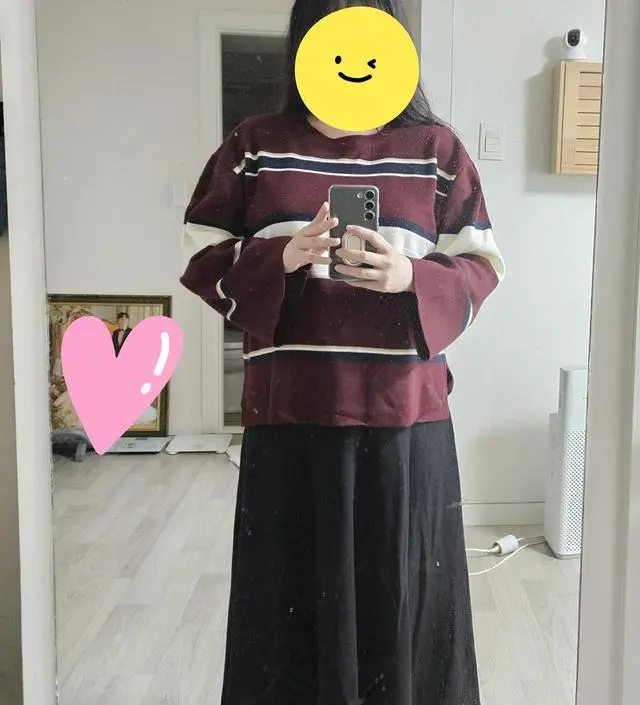 치마가 두껍지 않고 지금 날씨에 입기 딱 좋아요!!
