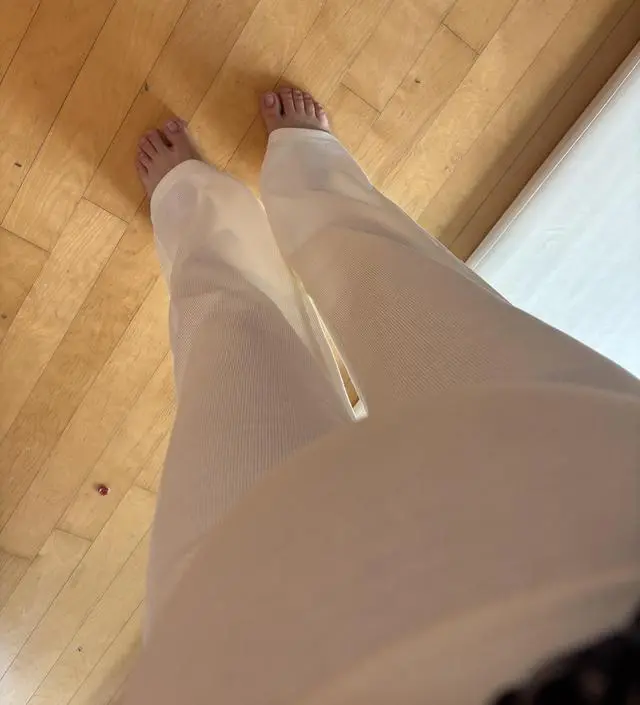 비슷한 바지 블랙사서 넘 잘입고
