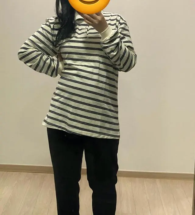 청바지에도 괜찮고, 슬랙스에도 무난하게 맞는 스타일이에요! 요즘같은 간절기 봄에 바