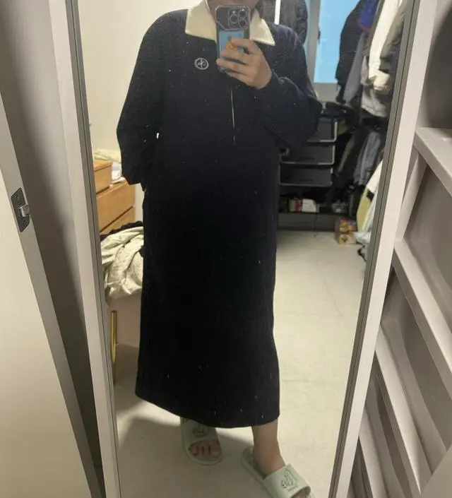 면소재라 부드럽고 롱으로 길게 떨어져서 체형을 잘 커버해줘서 말라보이는 효과를 줘요