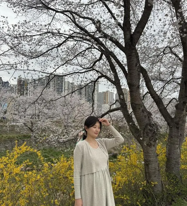 소임에서 두번째 구매인데 편한 잠옷류만 사다가 외출복은 처음이에요 ! 
