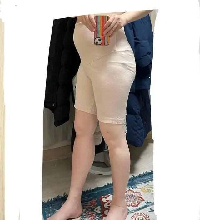 속바지필요해서 구매했는데 괜찮은거같습니다 배도 잘 잡아주고 길이도 적당해요