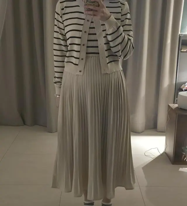 이거 넘넘 가격에 비해 퀄리티 좋아요!!놀러나갈 때 계속 입구 있어요 엄청 편하고 나중