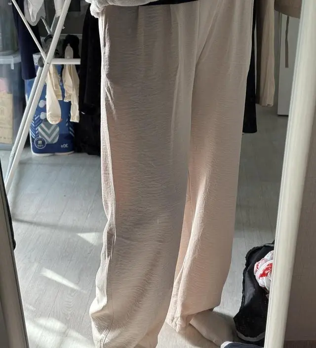 임신하고 5kg정도 쪄서 m이랑l중에 고민했는데 m도 잘 맞네요! 