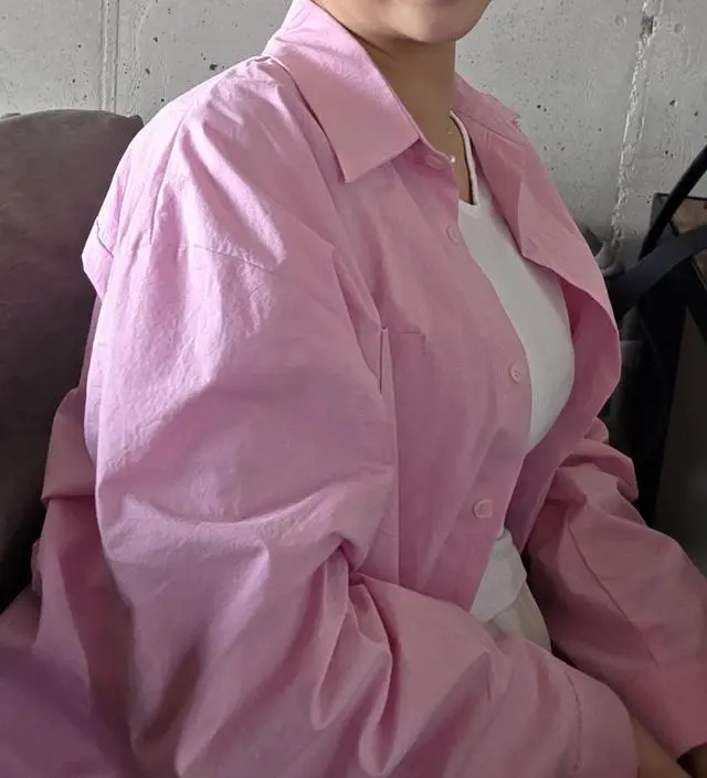 색상 화사하고 예뻐요!! 얇은 소재로 여름에 걸치기도 좋겠네요.