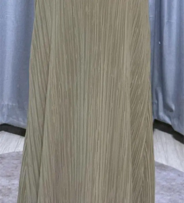 이 원피스 편하기는 한데 옆 라인이 너무 펄렁거려요
