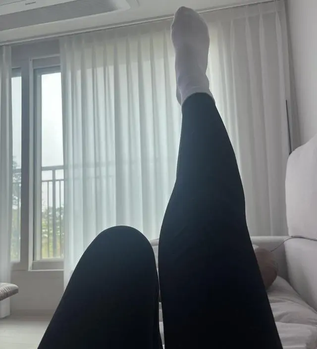 쫀쫀함은 없지만 입기 너무 편하고 특히 배가 너무 편해요 잘입을께요