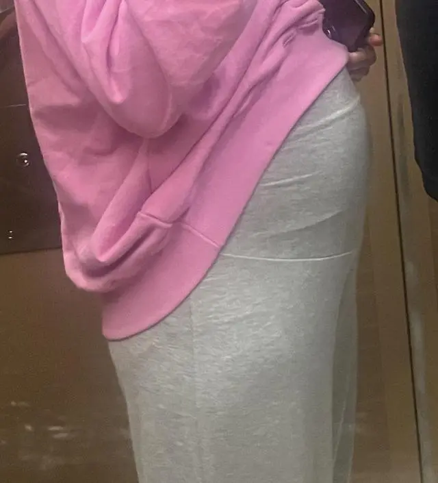 얇고 편안해서 여름 내내 즐겨잊을 것같아요!! 워낙 길게 입는거 좋아해서 롱기장으로 