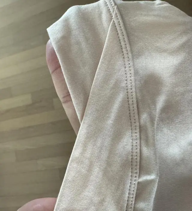 밑에 닿는 부분도 부드럽고 배쪼임도 없어서 넘나 편해요!
