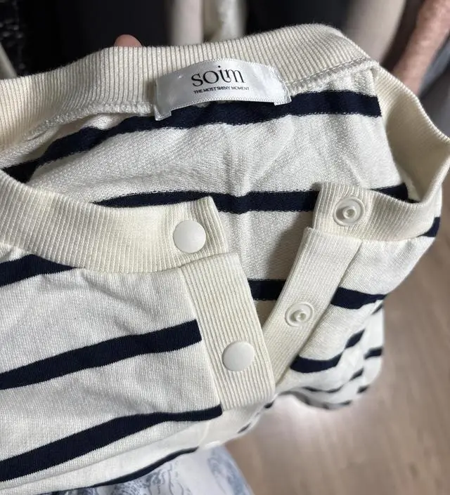 데일리 타셔츠구요 생각보다 진짜 박시해요..!!
