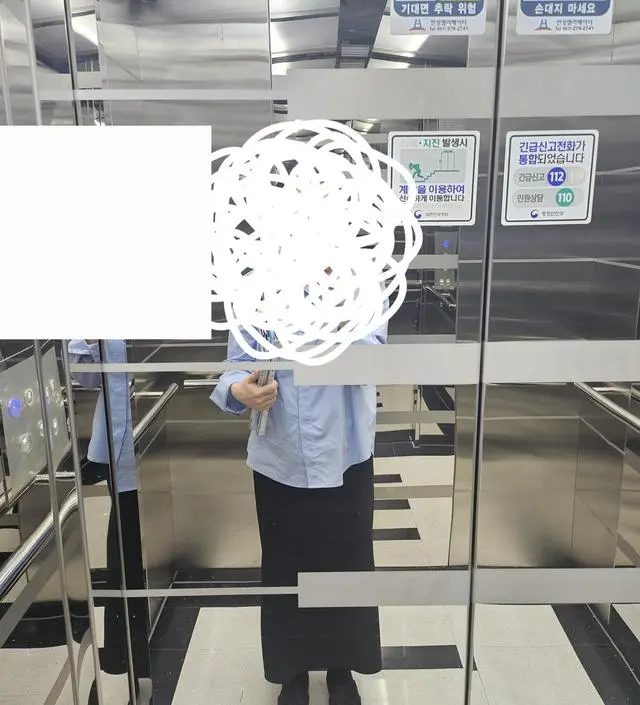 배가 편하고 길이가 길어서 데일리 출근룩으로 좋아요
