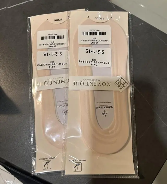 기존에 가지고있던 덧신 신으려고 하니까 단화 위로 보이길래 이걸로 주문했더니 딱 좋