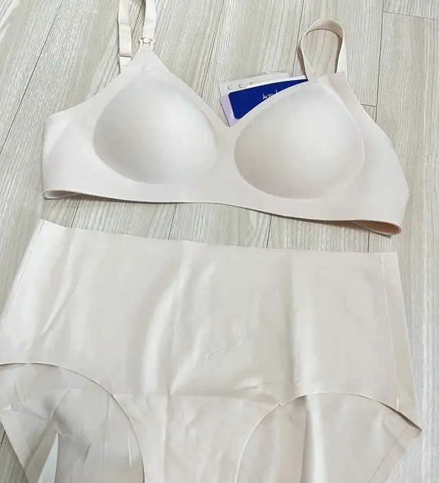 첫째때는 겨울출산이라 전부 모달로 샀었는데 둘째는 여름출산이라 더울 것 같아서 한번